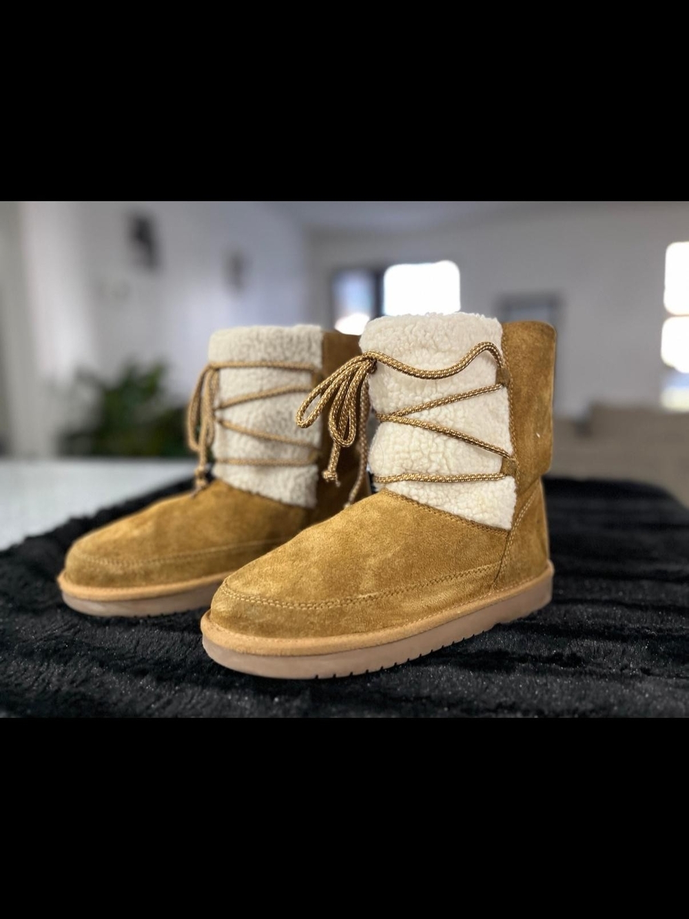 Koolaburra Kids Chestnut Suede Shearling Lace Boots